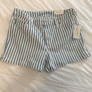 Universal Thread Women’s Blue White Pinstripe High Rise Midi Shorts Size 12/31R